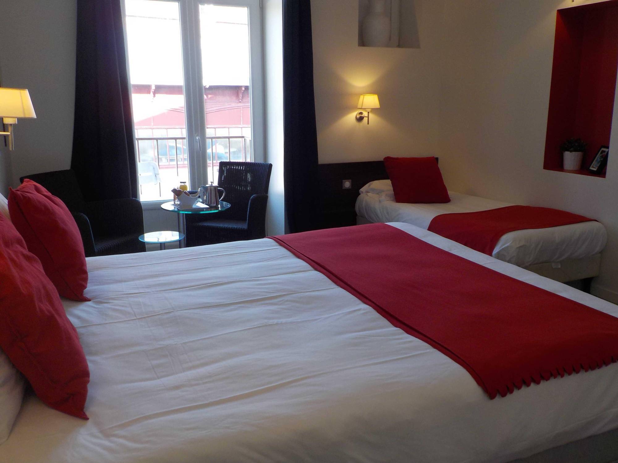 Hotel De Bretagne Dol Centre Ville - Hotel Et Restaurant Dol-de-Bretagne Zewnętrze zdjęcie