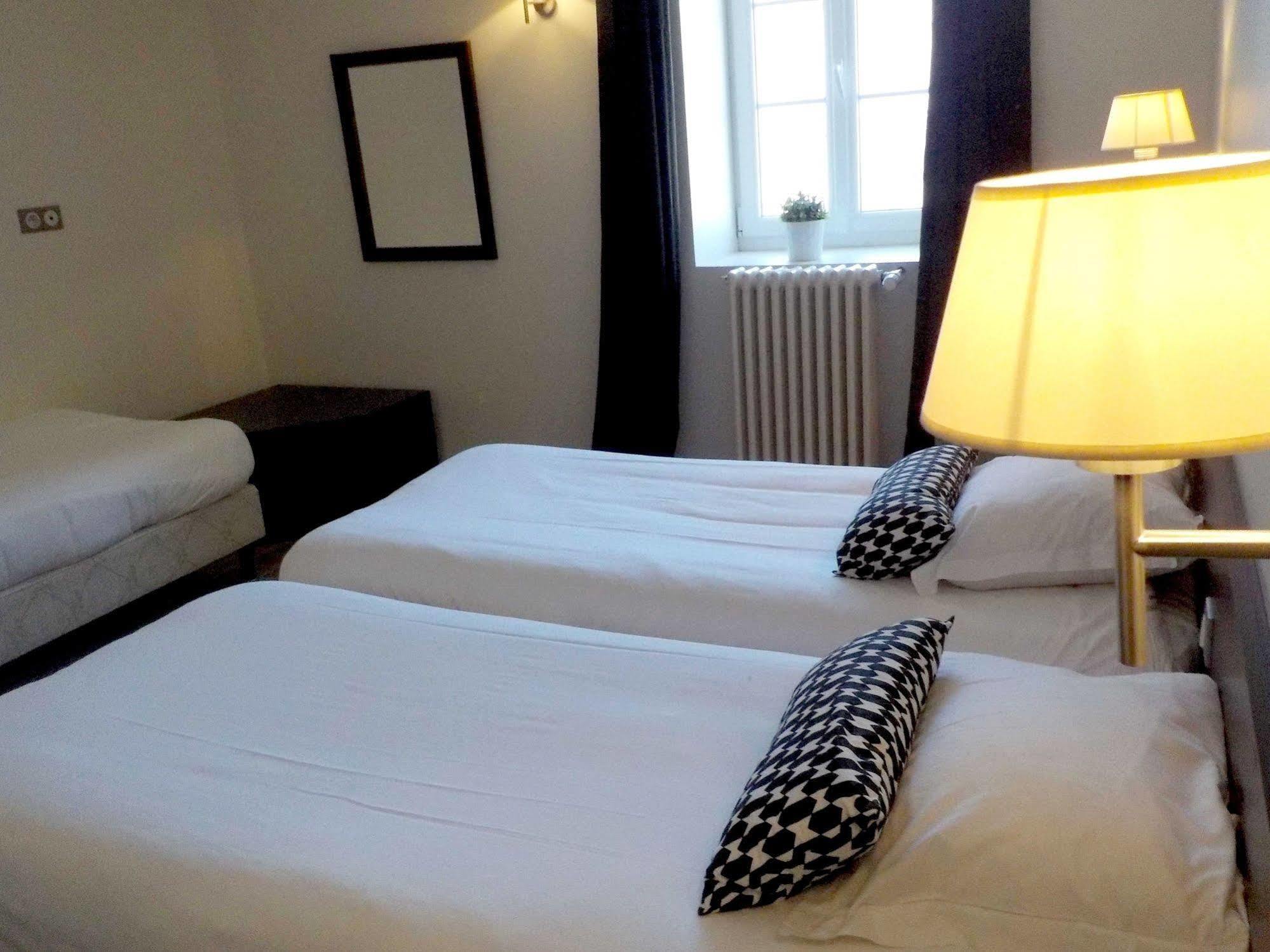 Hotel De Bretagne Dol Centre Ville - Hotel Et Restaurant Dol-de-Bretagne Zewnętrze zdjęcie