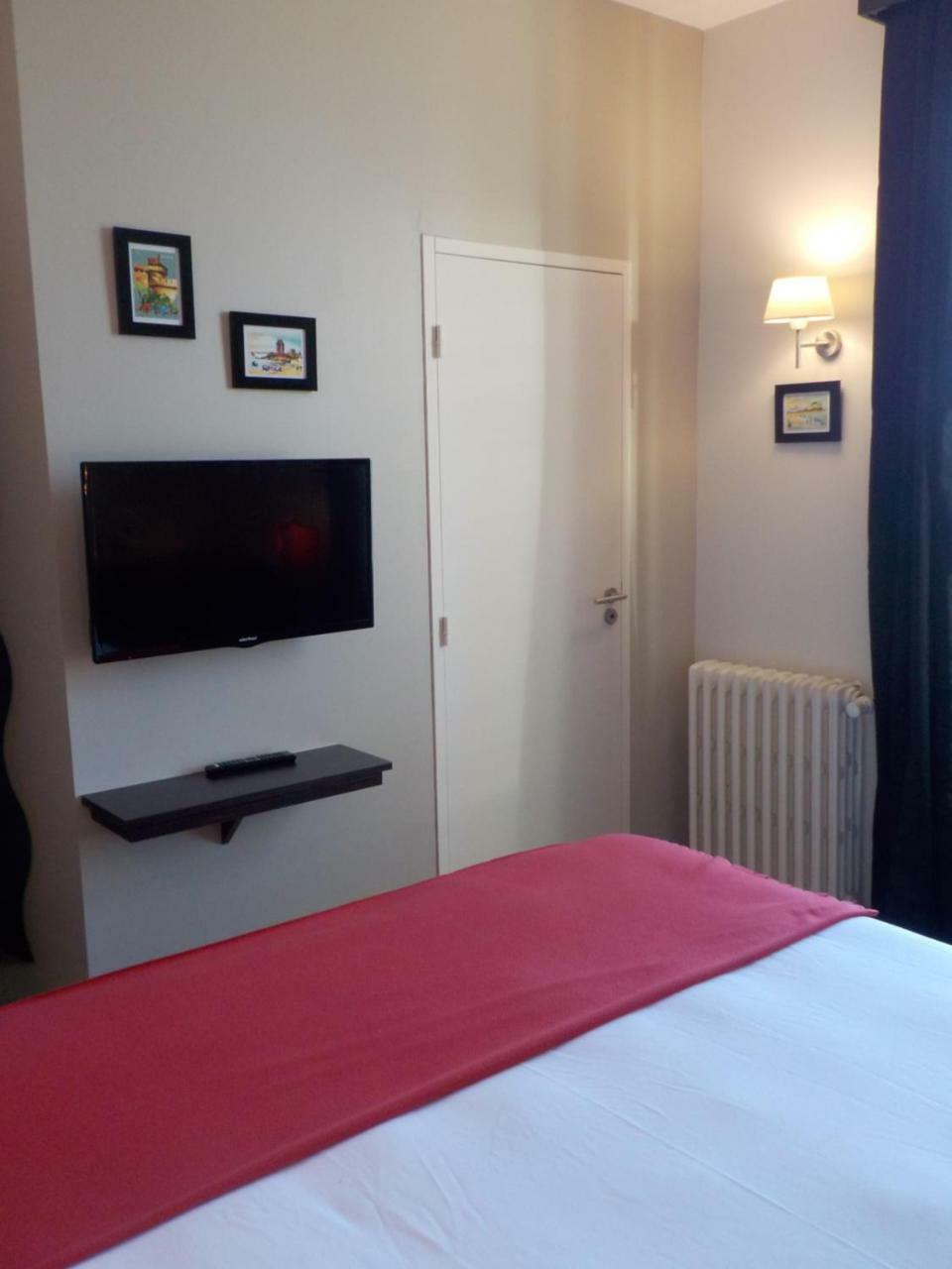 Hotel De Bretagne Dol Centre Ville - Hotel Et Restaurant Dol-de-Bretagne Zewnętrze zdjęcie
